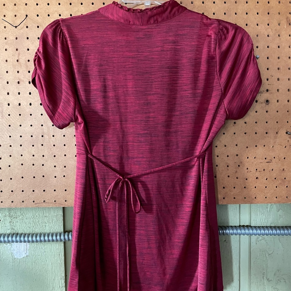 Maroon blouse - Picture 2 of 2